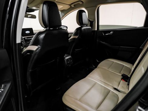 Used 2021 Ford Escape SEL image 32