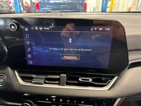 New 2026 Chevrolet Equinox LT w/ Safety and Technology Package AWD/4WD image 25