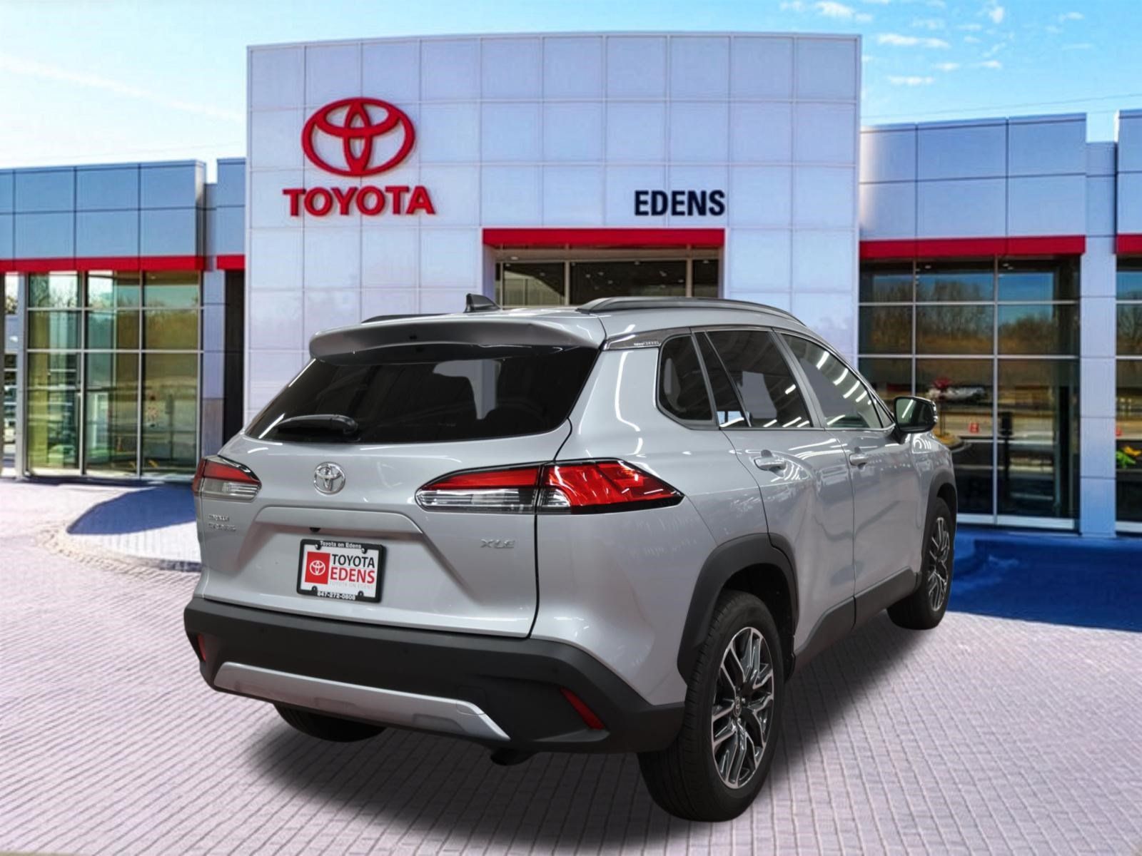Certified 2026 Toyota Corolla Cross XLE FWD image 3