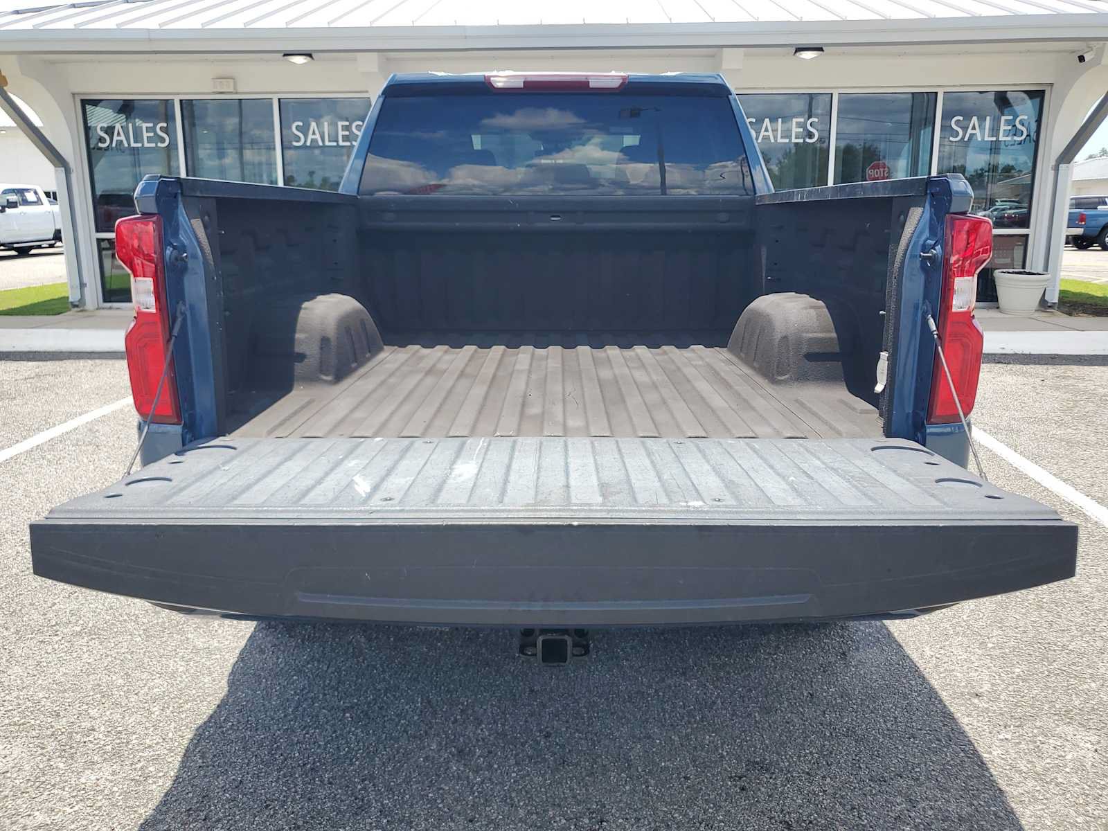 Used 2024 Chevrolet Silverado 1500 RST RWD image 6