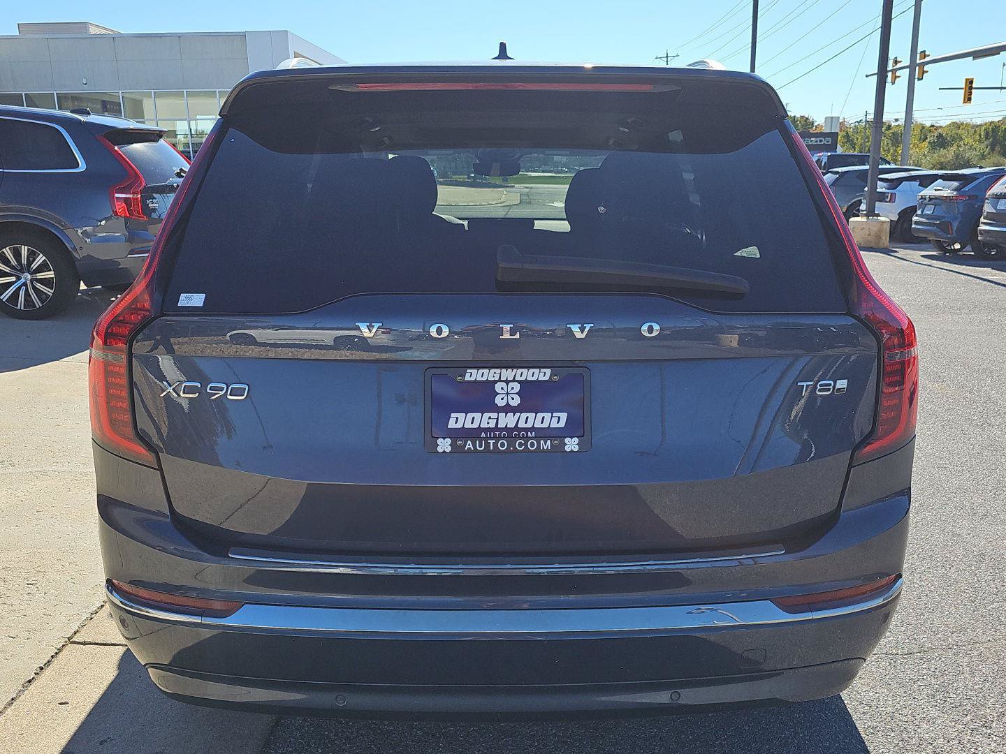 Used 2026 Volvo XC90 T8 Plus w/ Protection Package Premier AWD/4WD image 6