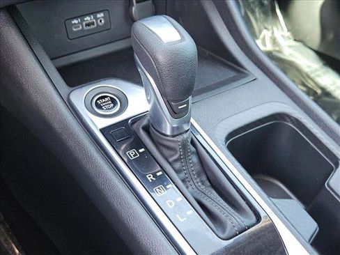 Used 2022 Nissan Sentra SV w/ All-Weather Package FWD image 16