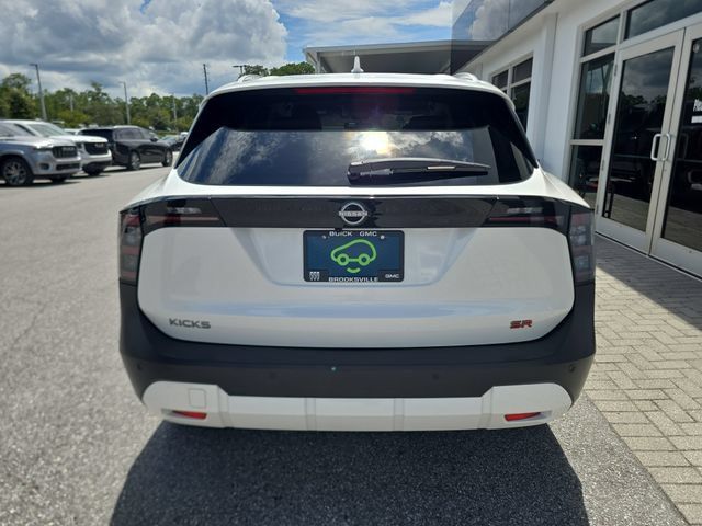 Used 2025 Nissan Kicks SR FWD image 7