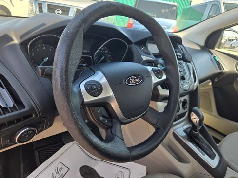Used 2014 Ford Focus SE image 11