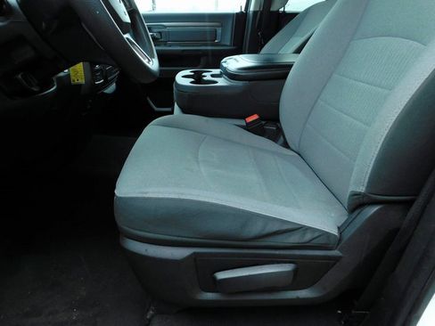 Used 2024 RAM 1500 Classic SLT image 7