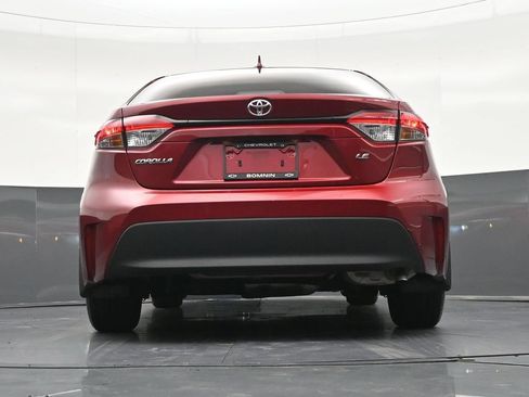 Used 2025 Toyota Corolla LE FWD image 29
