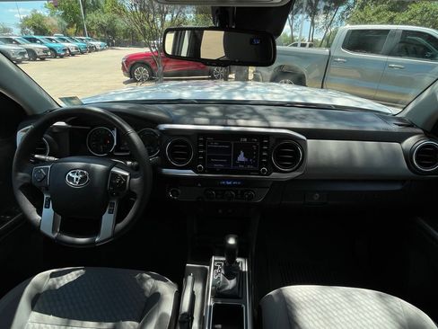 Used 2023 Toyota Tacoma SR5 RWD image 11