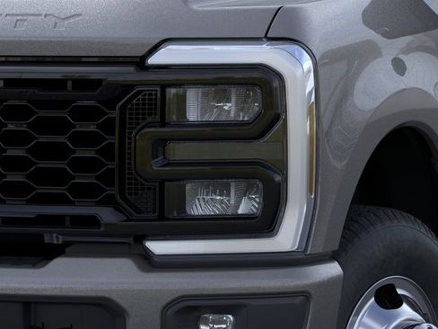 New 2026 Ford F350 XL AWD/4WD image 18