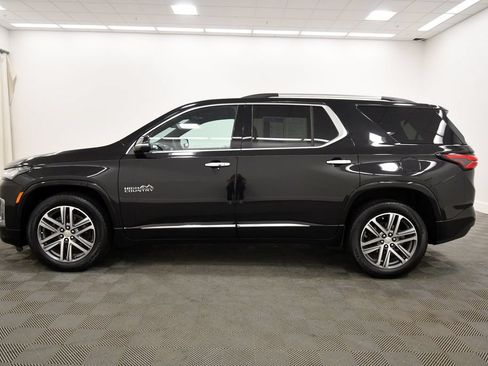 Used 2024 Chevrolet Traverse High Country AWD/4WD image 4
