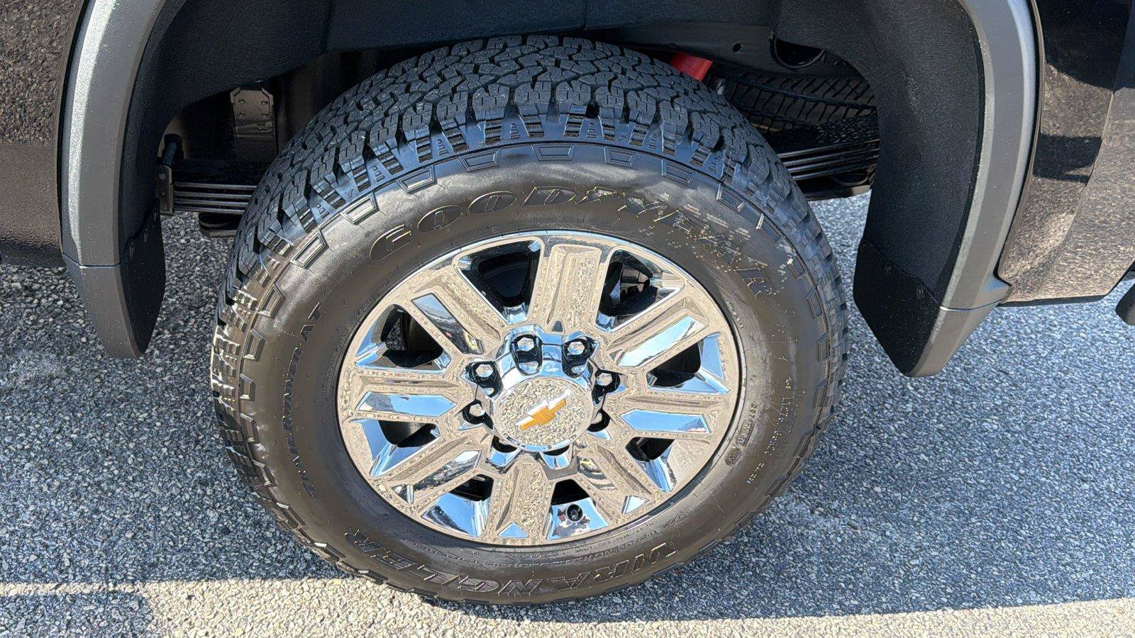 New 2026 Chevrolet Silverado 2500 High Country w/ High Country Premium Package AWD/4WD image 13