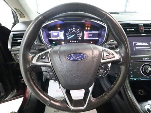 Used 2013 Ford Fusion Titanium w/ Titanium Driver Assist Pkg FWD image 17