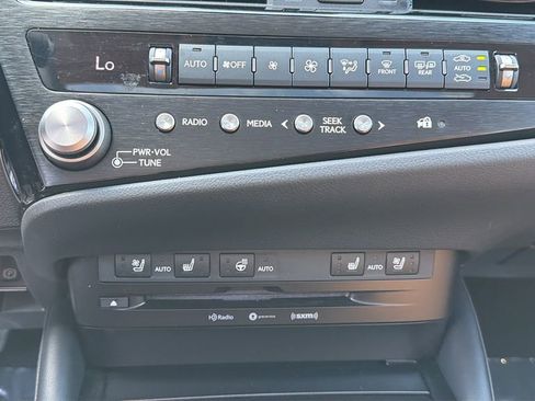 Used 2022 Lexus ES 300h w/ Premium Package image 28