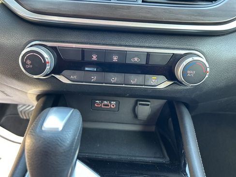 Used 2023 Nissan Altima 2.5 SV image 25