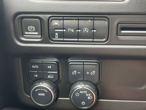 Used 2023 Chevrolet Tahoe RST AWD/4WD image 22