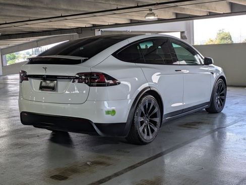 Used 2023 Tesla Model X AWD/4WD image 5