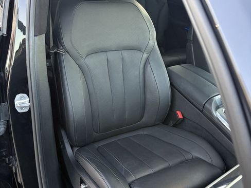 Used 2021 BMW X7 xDrive40i w/ M Sport Package image 14