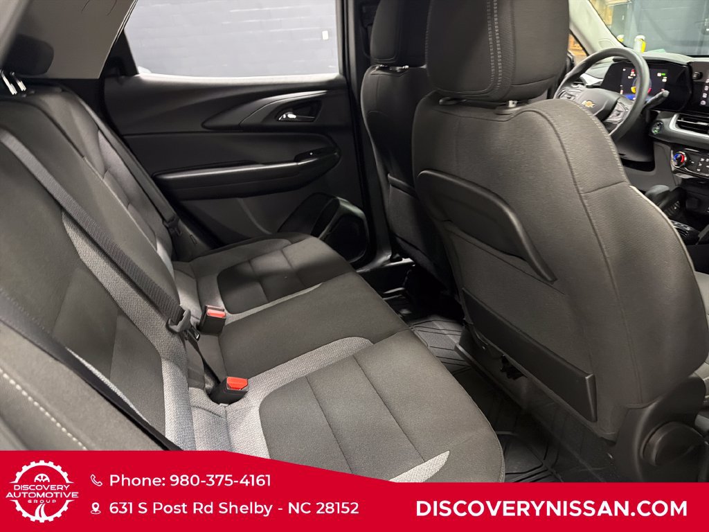 Used 2024 Chevrolet TrailBlazer LT w/ Driver Confidence Package FWD image 36