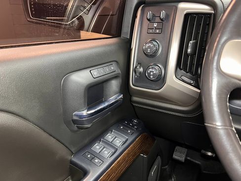 Used 2018 GMC Sierra 1500 Denali w/ Denali Ultimate Package image 7