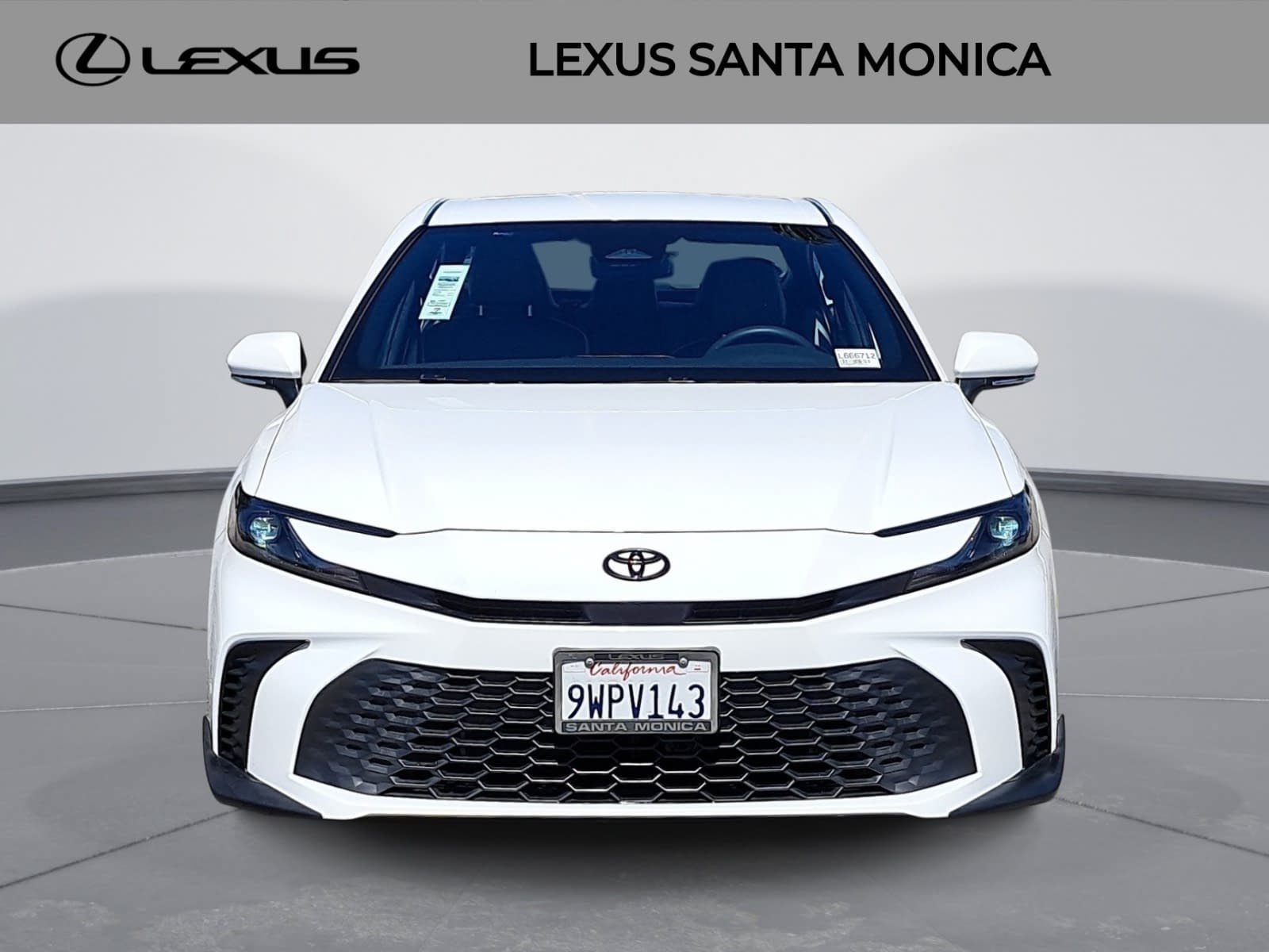 Used 2026 Toyota Camry SE FWD image 2