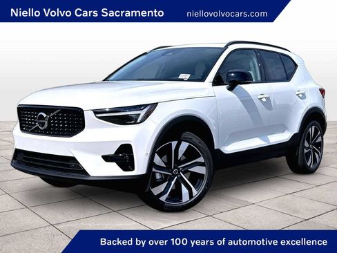 New 2026 Volvo XC40 B5 Ultra w/ Protection Package Premier AWD/4WD image 1