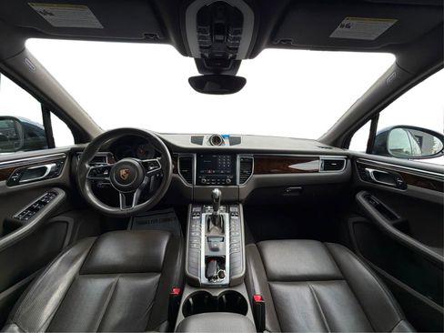 Used 2017 Porsche Macan S image 24