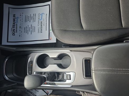 Used 2024 Chevrolet Malibu LT w/ Sport Edition image 27