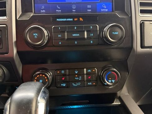 Used 2020 Ford F150 XLT w/ Equipment Group 302A Luxury AWD/4WD image 27