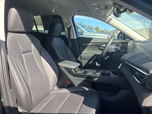Used 2025 Buick Envision Preferred image 21