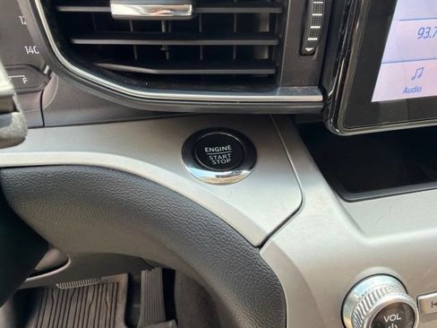 Used 2023 Ford Explorer XLT w/ Equipment Group 202A AWD/4WD image 20