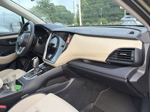 Used 2024 Subaru Outback Premium AWD/4WD image 19