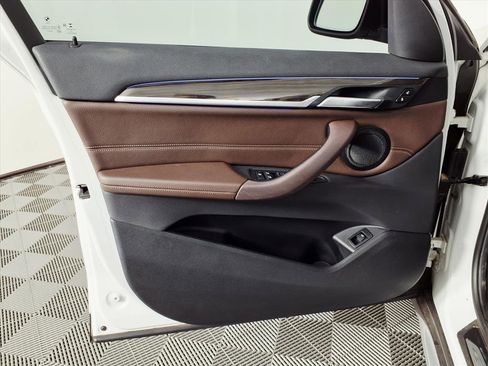 Used 2021 BMW X1 sDrive28i w/ Convenience Package image 16