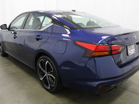 Used 2024 Nissan Altima 2.5 SR image 7