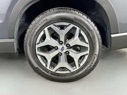 Used 2023 Subaru Forester Premium image 35