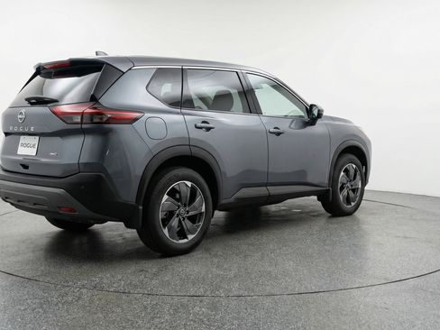 Used 2025 Nissan Rogue SV FWD image 9