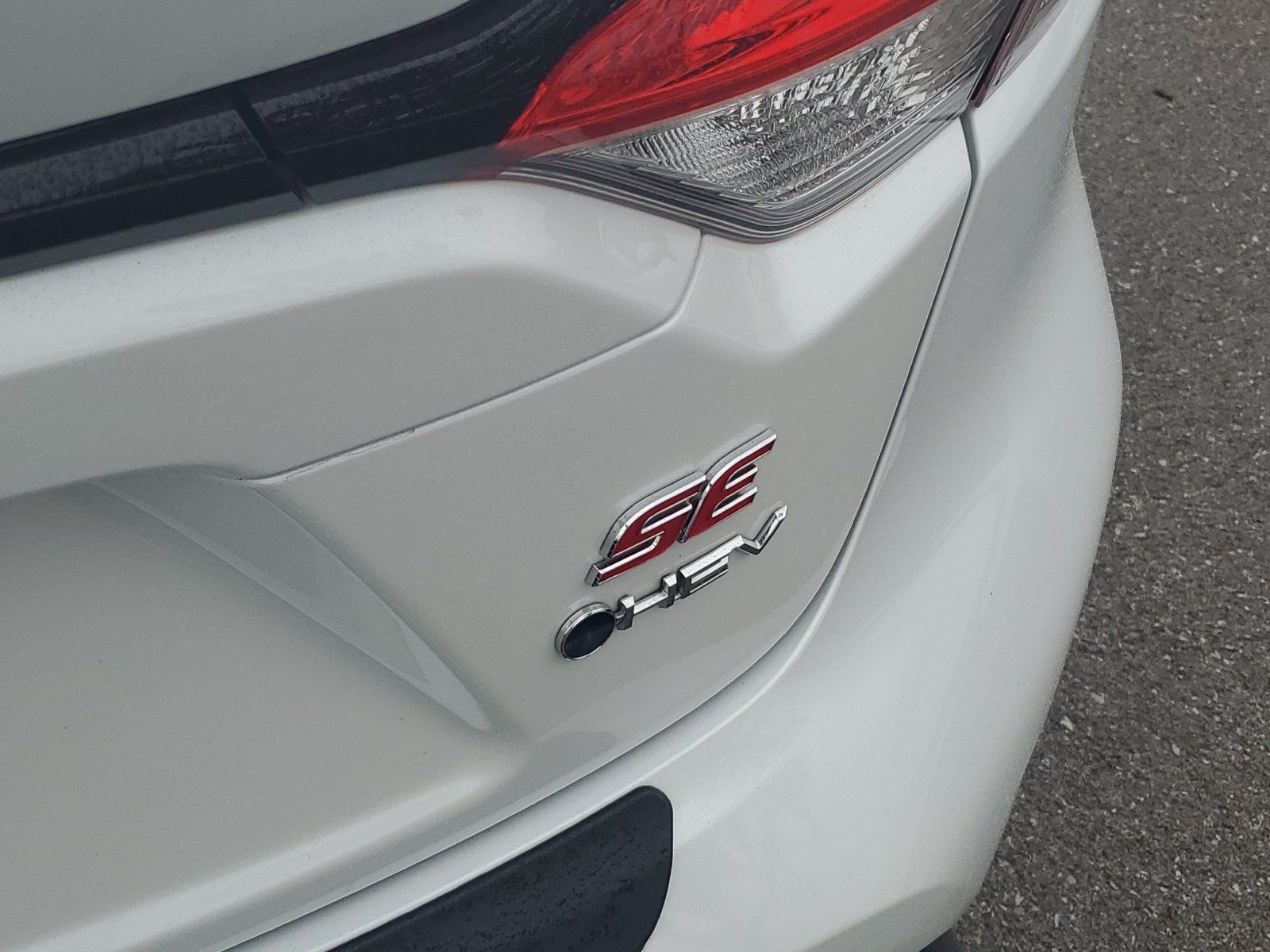 Certified 2026 Toyota Corolla SE w/ SE Premium Package FWD image 8