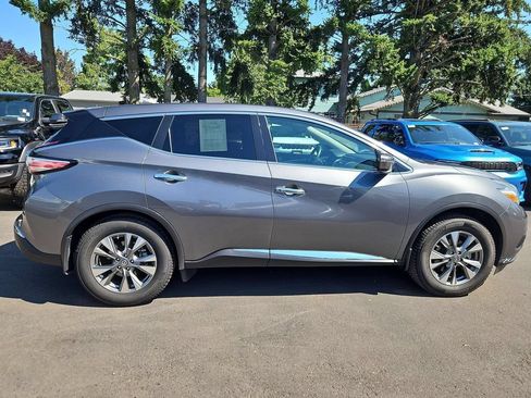 Used 2016 Nissan Murano S AWD/4WD image 8