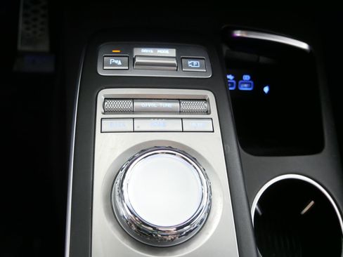 Used 2022 Genesis GV70 3.5T Sport w/ Sport Advanced Package image 29