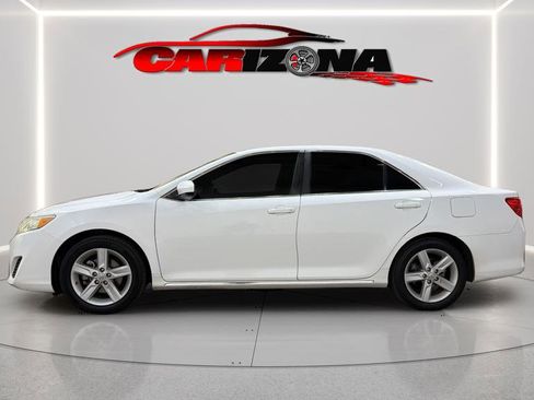 Used 2014 Toyota Camry LE image 6