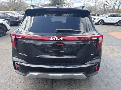 New 2026 Kia Seltos S image 3