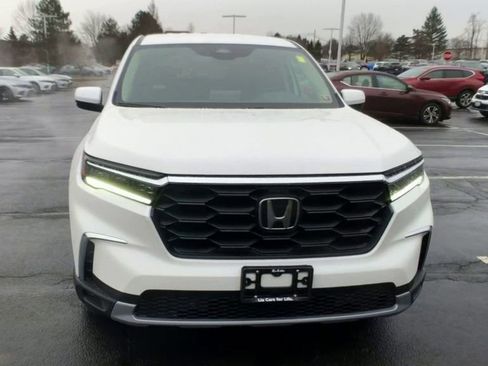 New 2025 Honda Pilot EX-L image 3