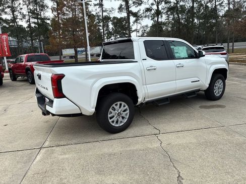New 2026 Toyota Tacoma SR5 image 7