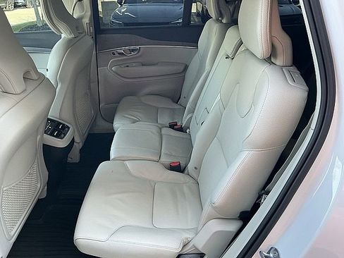 Used 2023 Volvo XC90 B5 Plus w/ Protection Package Premier image 14