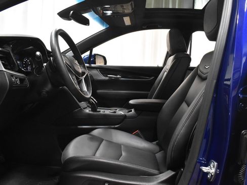 Certified 2025 Cadillac XT5 Premium Luxury w/ LPO, Floor Liner Package FWD image 2