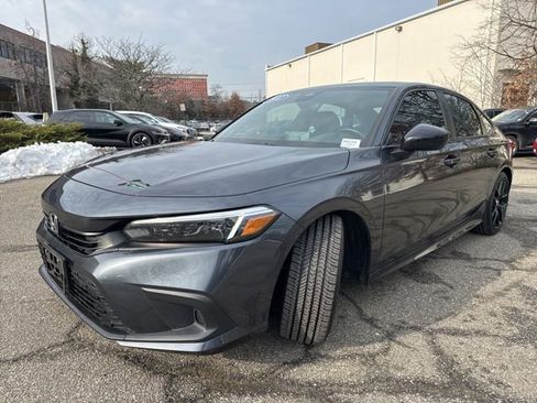 Used 2022 Honda Civic Sport image 3