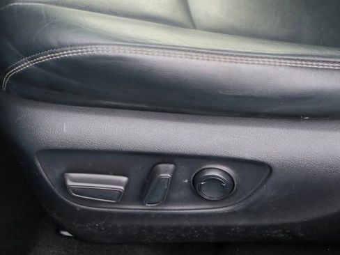 Used 2021 Toyota RAV4 XLE Premium AWD/4WD image 6