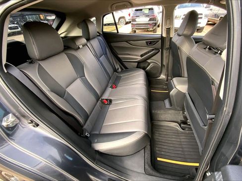 Used 2021 Subaru Crosstrek 2.5i Sport w/ Moonroof Package image 18