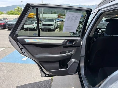 Used 2016 Subaru Outback 2.5i Premium AWD/4WD image 21