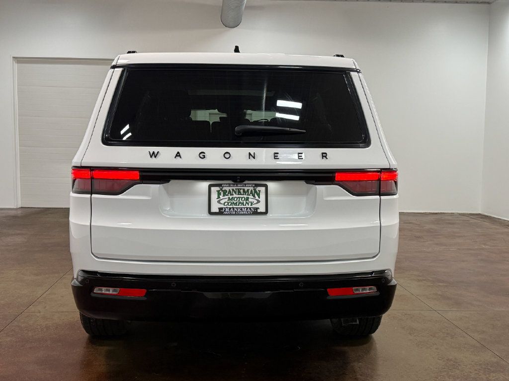 Used 2024 Jeep Wagoneer Series II AWD/4WD image 25