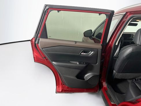 Used 2023 Nissan Rogue SL w/ SL Premium Package FWD image 27