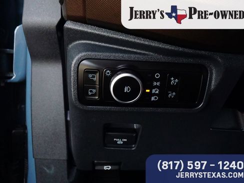 Used 2023 Ford Bronco Outer Banks image 15